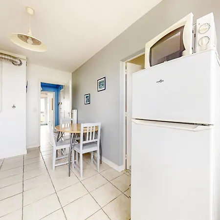 2 Bedroom Cozy In * Quiberon